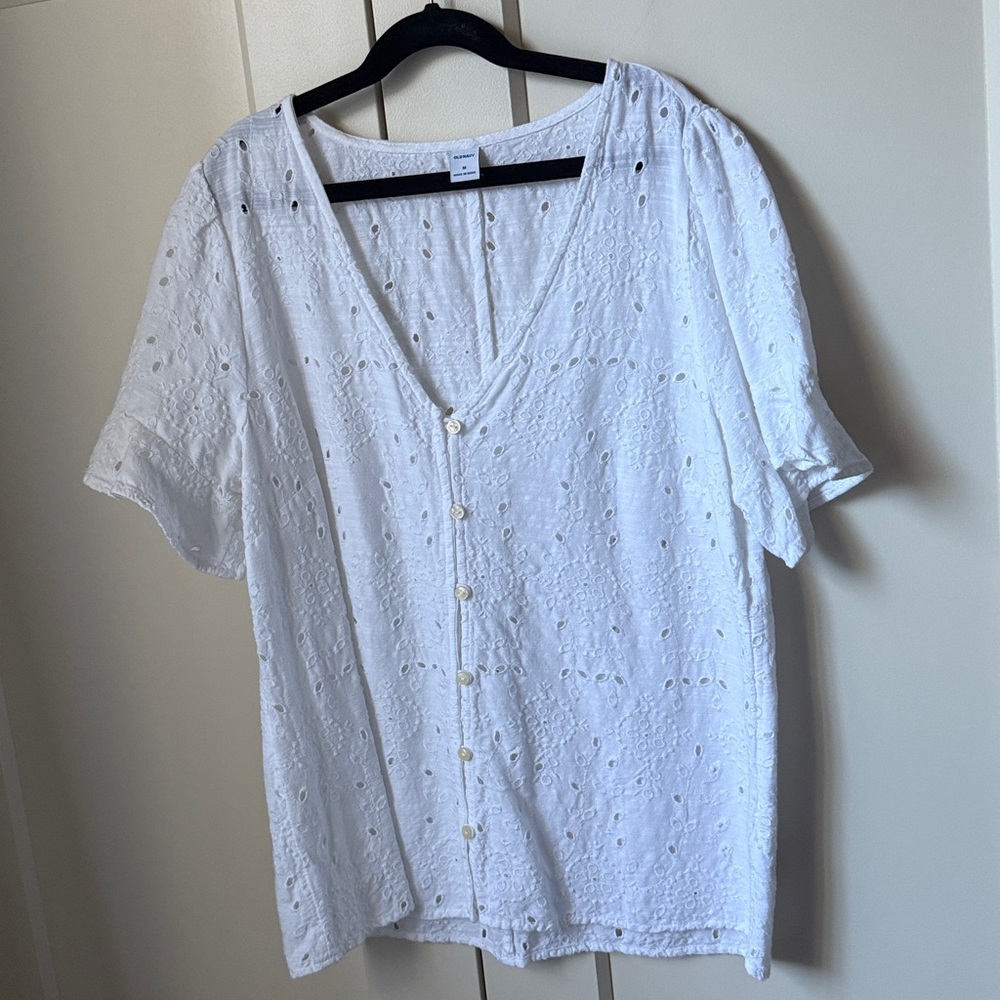 Old Navy White Cotton Eyelet Top with Buttons and Ruffle Sleeves